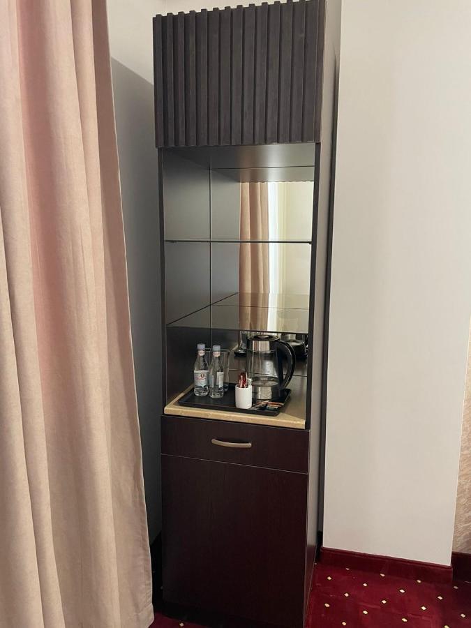 Anga Yerevan Hotel ภายนอก รูปภาพ