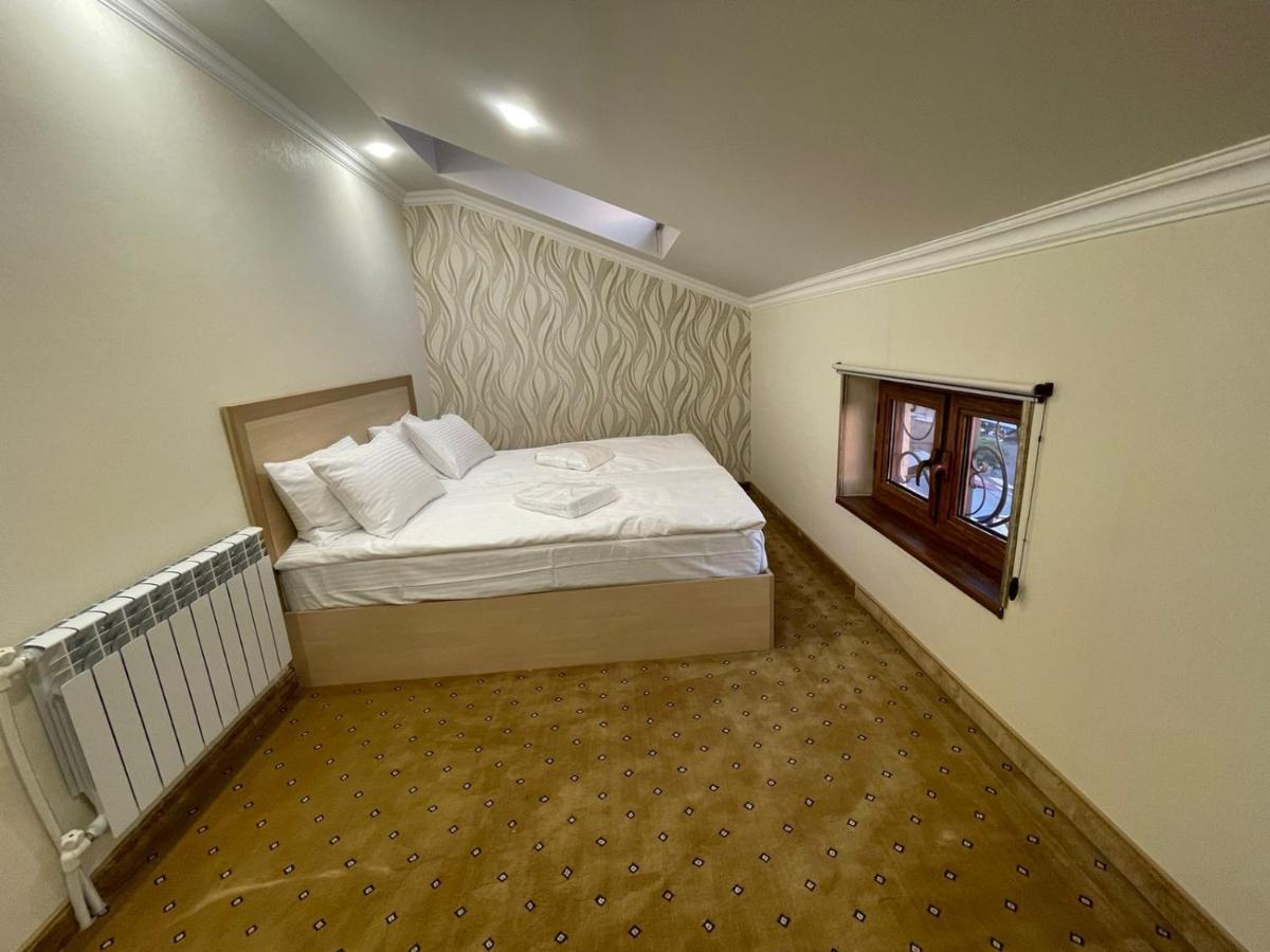 Anga Yerevan Hotel ภายนอก รูปภาพ