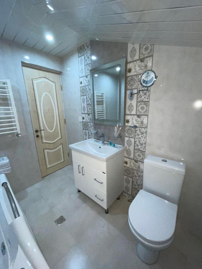 Anga Yerevan Hotel ภายนอก รูปภาพ