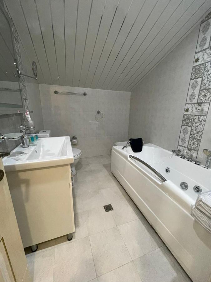 Anga Yerevan Hotel ภายนอก รูปภาพ