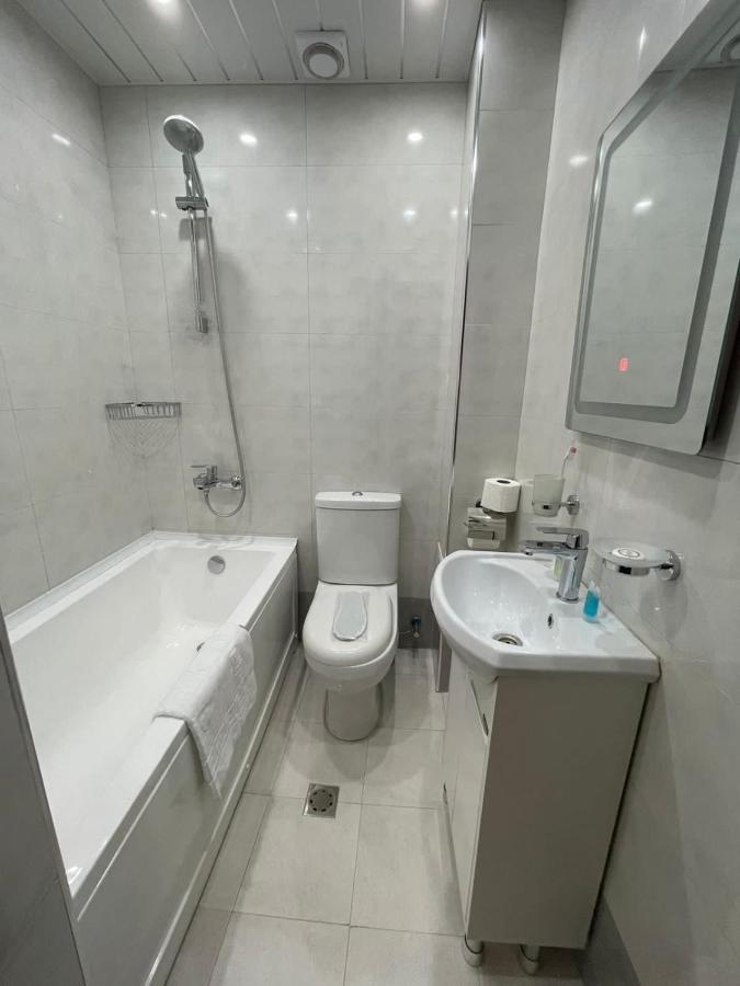 Anga Yerevan Hotel ภายนอก รูปภาพ